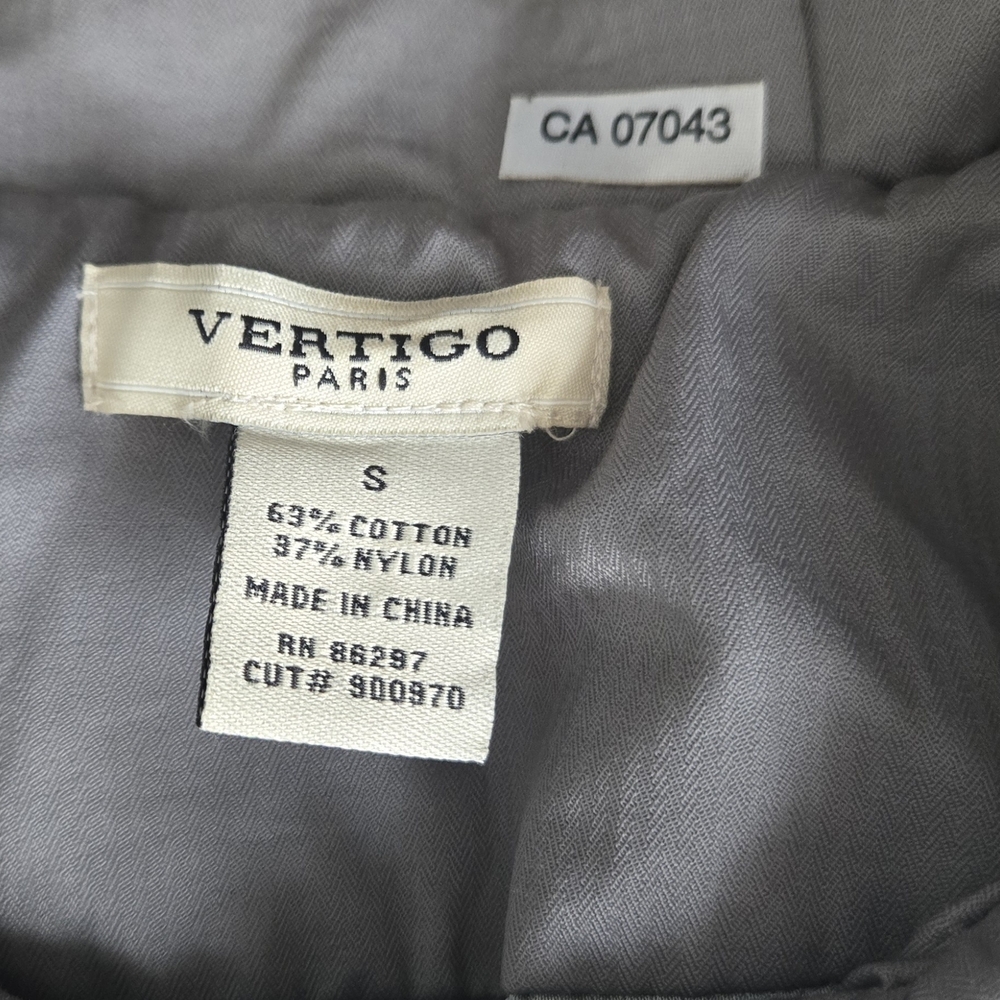 Stylish Gray Button-Up Jacket - Picture 5 of 8